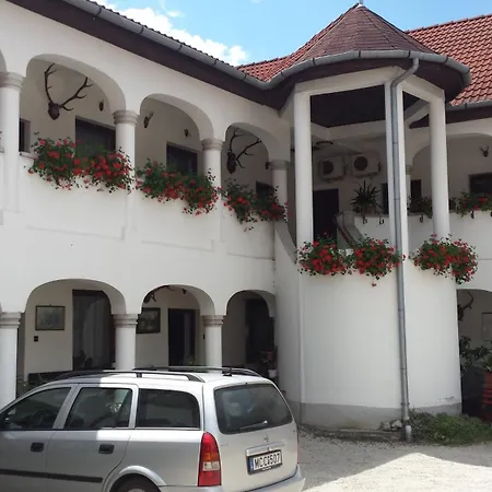 فندق مبيت وإفطار Eden Panzio