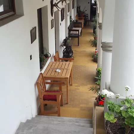 فندق مبيت وإفطار Eden Panzio 4*