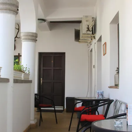 فندق مبيت وإفطار Eden Panzio 4*