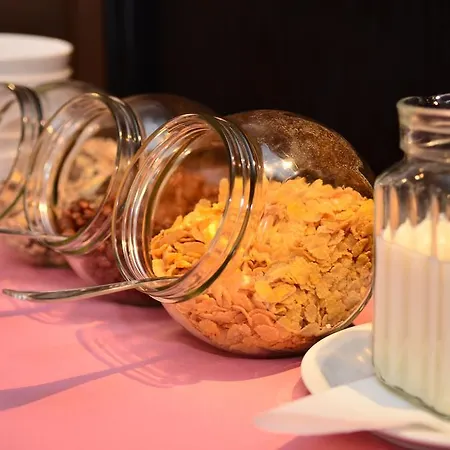 فندق مبيت وإفطار Eden Panzio