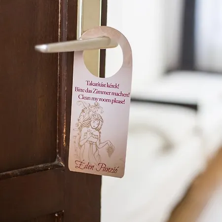 Eden Panzio إغير