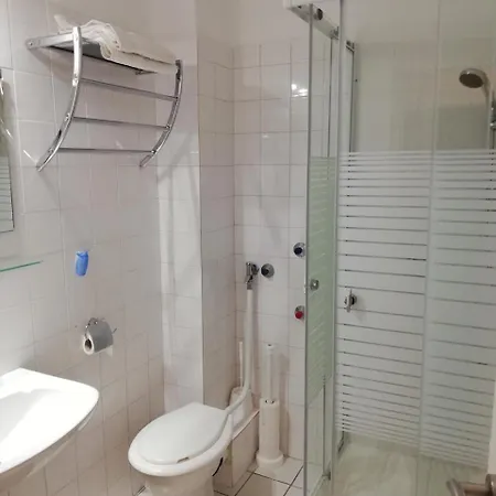 Eden Panzio فندق مبيت وإفطار