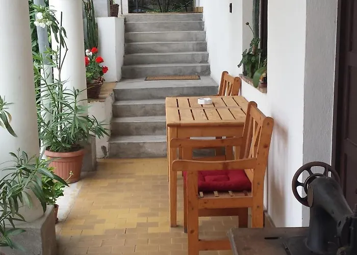 B&B Eden Panzio 에게르