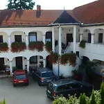 Eden Panzio 4*