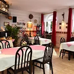 Eden Panzio 4*