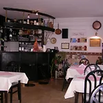Eden Panzio Bed & Breakfast 4*
