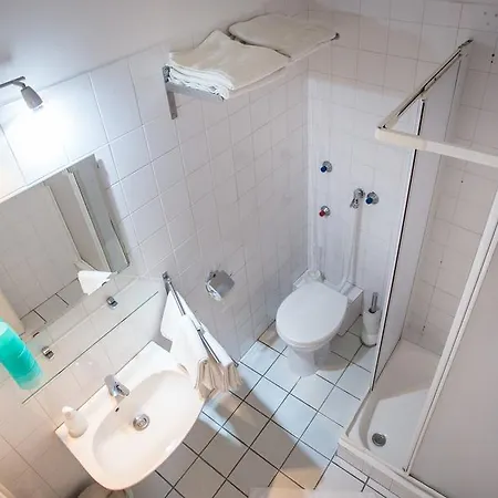 Eden Panzio 4* Έγκερ