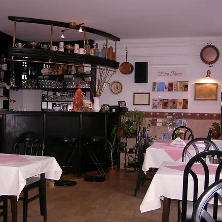 Eden Panzio Bed and Breakfast 4*